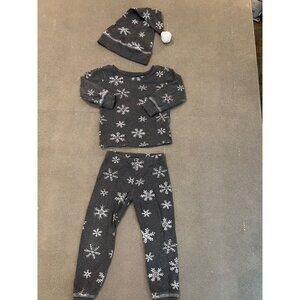 Loved Baby Holiday Pajama 3 Piece Set With Hat 12/18M EUC